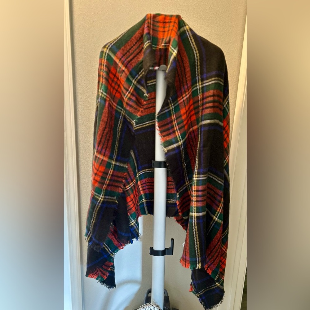 Old Navy Multicolor Plaid Scarf NWOT